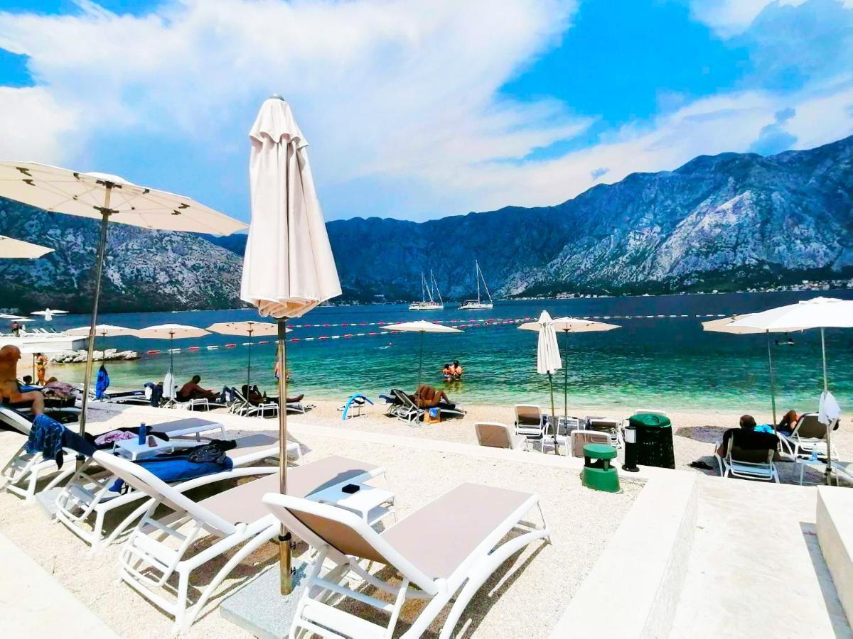 Daire Bay Of Kotor View With Pool